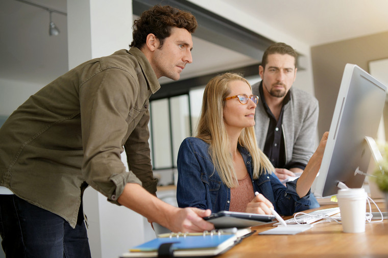 Team von Webentwickler in der Agentur