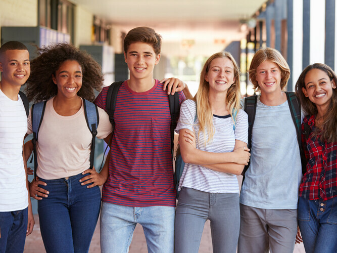 Schulen & Universitäten